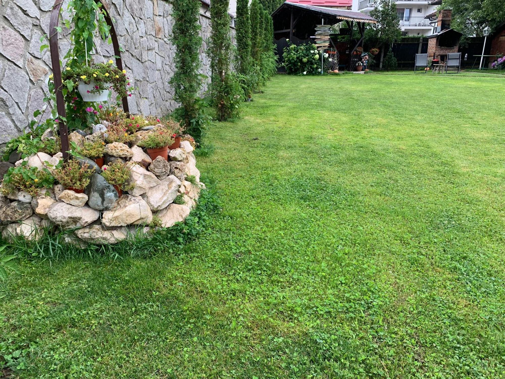 Relax88 Hotel Bran  Exterior photo